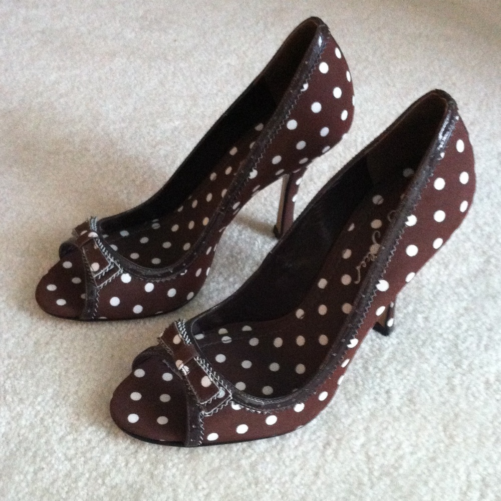 Peep toe heel, Choc. Brown with white polka dot